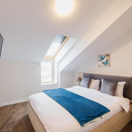 Skylight Loft Near City Center Gran Varadino Esterno foto