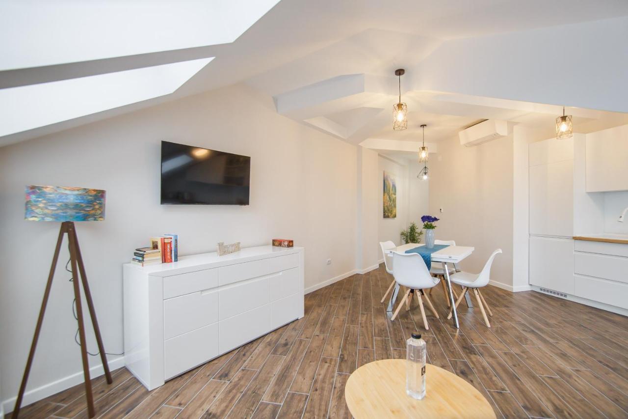 Skylight Loft Near City Center Gran Varadino Esterno foto